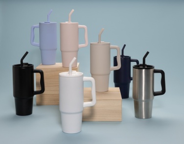 Logotrade Werbegeschenke das Foto: Embrace Deluxe Becher aus RCS recyceltem Edelstahl 900ml