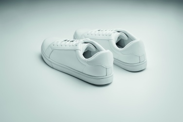Logotrade Geschäftsgeschenke das Foto: Sneakers aus PU 47