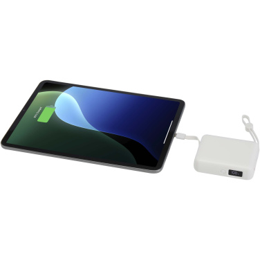Logotrade Werbeartikel das Foto: Acrux 35 W 10.000 mAh Tablet Powerbank mit integriertem Typ-C-Kabel aus recyceltem Kunststoff