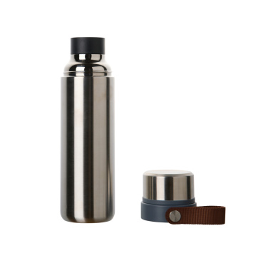 Logotrade Logogeschenke das Foto: VINGA Tono RCS Thermoskanne mit zwei Bechern, 750ml