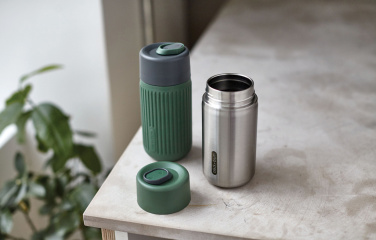 Logotrade Werbeartikel das Foto: Black+Blum isolierter, auslaufsicherer Becher aus Edelstahl