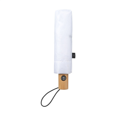 Logotrade Werbeartikel das Foto: Michigan faltbarer RCS RPET-Regenschirm 21 Zoll