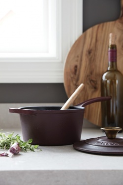 Logo trade promotional giveaways image of: VINGA Monte enamelled cast iron pot 1,9L
