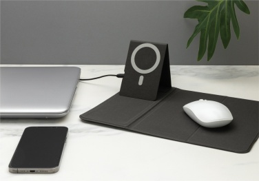 Logo trade promotional merchandise image of: Artic Magnetic 10W wireless charging phonestand
