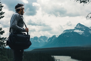 Logo trade promotional gift photo of: Swiss Peak AWARE™ RPET Voyager weekend bag