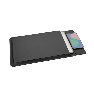 Logotrade promotional product image of: Swiss Peak 15W magnetic charging laptop sleeve 14-15,6"