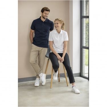 Logotrade reklaamtooted pilt: Emerald lühikeste varrukatega unisex Aware™ taaskasutatud polo