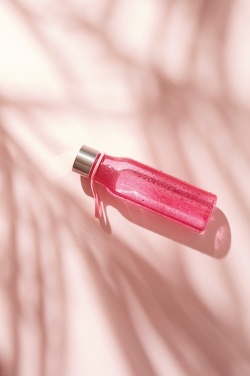 Logotrade meene foto: VINGA Lean tritaanist veepudel