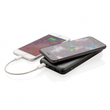 Logotrade firmakingituse foto: 10 000 mAh kiirlaadimine 10 W juhtmeta akupank