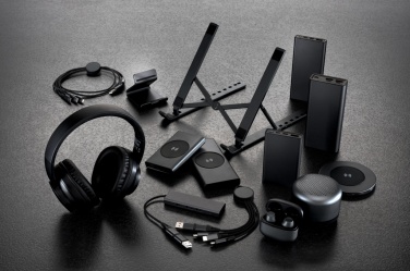 Logotrade firmakingituse foto: Terra RCS taaskasutatud 18 W alumiiniumist akupank 10 000 mAh
