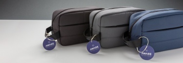 Logotrade firmakingi foto: Impact AWARE™ RPET tualetitarvete kott