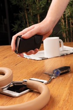 Logotrade ärikingitused pilt: Standardne alumiiniumist RFID kaardihoidja PU rahakotiga