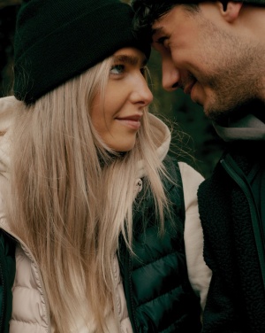 Logo trade reklaamkingid foto: Iqoniq Meru naiste taaskasutatud polüestrist vest