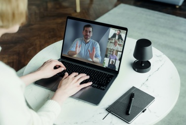 Logotrade meened pilt: USB laetav laualamp