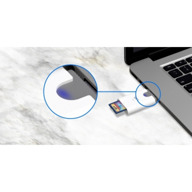 Logo trade ärikingituse pilt: MicroSD ja SD-kaardi lugeja Silicon Power Combo 3.1