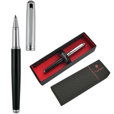 Logotrade firmakingi foto: Rull DIDIER Pierre Cardin