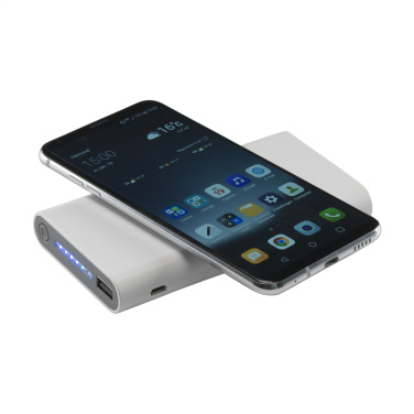 Logo trade reklaamtoote pilt: Juhtmeta Powerbank 8000 C juhtmevaba laadija