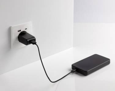 Logo trade ärikingituse pilt: Boostcore RCS taaskasutatud plastist akupank 10 000 mAh USB C