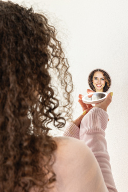 Logo trade firmakingitused foto: Lumora LED laetav meigipeegel