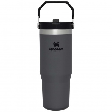 Logotrade mainostuote tuotekuva: Stanley 890 ml:n IceFlow™ juomamuki kääntyvällä pillillä