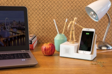 Logo trade mainoslahjat tuotekuva: Langaton 5W Ontario-laturi kaiuttimella