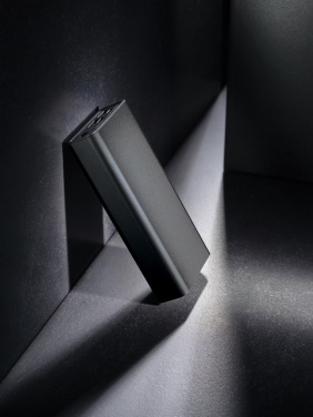 Logotrade mainoslahjat ja liikelahjat tuotekuva: Terra RCS alumiininen 20w 20000mAh varavirtalähde