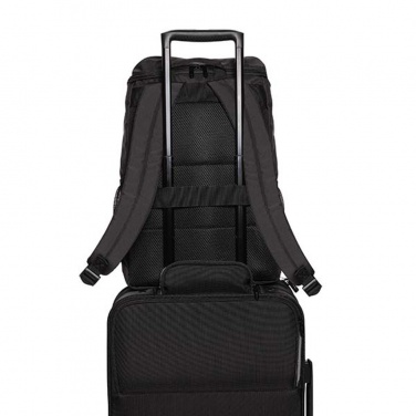 Logotrade liikelahja tuotekuva: Swiss Peak AWARE™ easy access 15.6" tietokonereppu