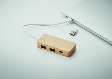 Logotrade mainoslahja ja liikelahja kuva: 3 portin USB-keskitin bambua