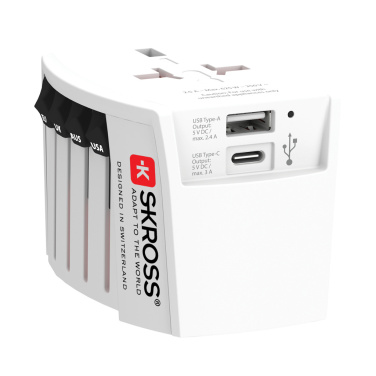 Logotrade liikelahja mainoslahja kuva: SKROSS World Travel MUV 2-napainen USB A ja C adapteri