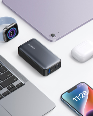 Logotrade reklaminės dovanos nuotrauka: „Anker PowerBank“ – 10 000 mAh ir 30 W talpos nešiojama baterija