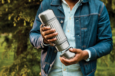 Logotrade ziemassvētku dāvanas foto: Black+Blum Explorer termoss Duo 1L