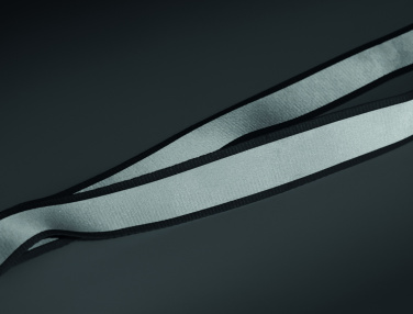 Логотрейд pекламные продукты картинка: Reflective RPET lanyard