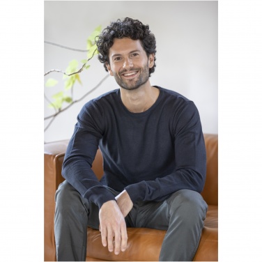 Logotrade profilprodukter bild: Merrit pullover med rund hals för män