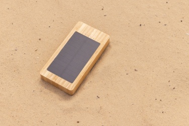 Logotrade profilreklam bild: Sunwick 10.000mAh solcellspowerbank i bambu