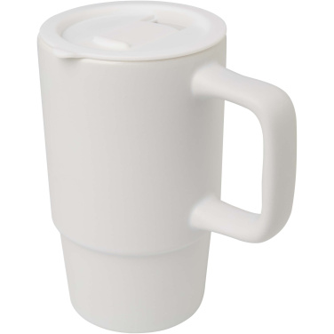 Logotrade profilprodukter bild: Carter 450 ml keramisk mugg med plastlock